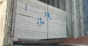 乌海 芝麻白花岗岩石材3.0公分光面毛板装柜出货