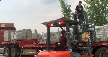 乌海 黄金麻冰裂纹，地铺石装车