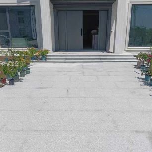 乌海 芝麻白花岗岩地铺石地面铺装