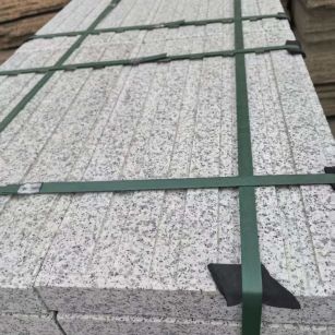 乌海 白麻花岗岩直行盲道石，盲条，地铺石