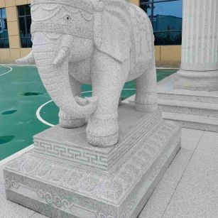 乌海 白麻花岗岩动物异形石雕-大象