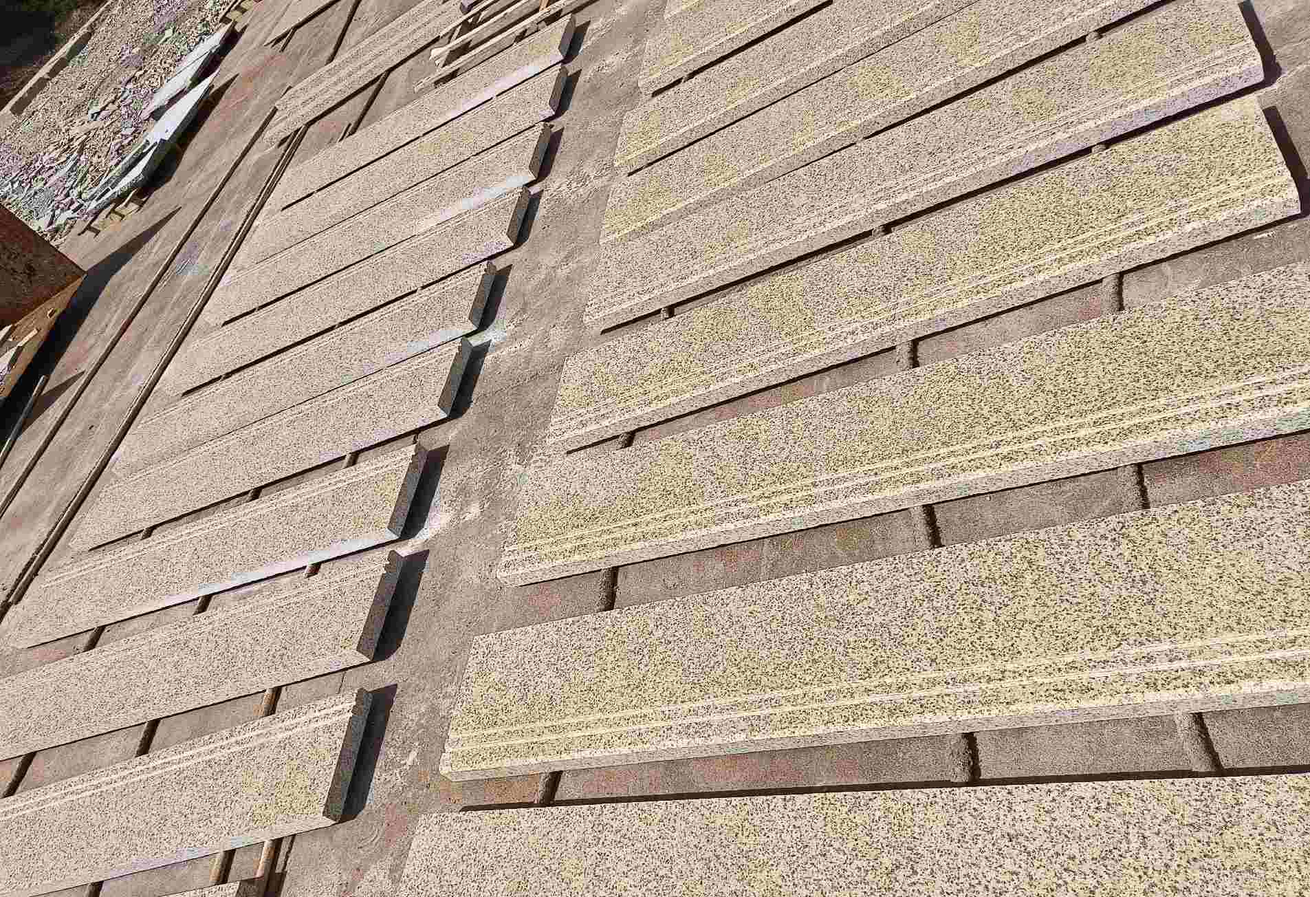 乌海 黄金麻花岗岩光面楼梯踏步