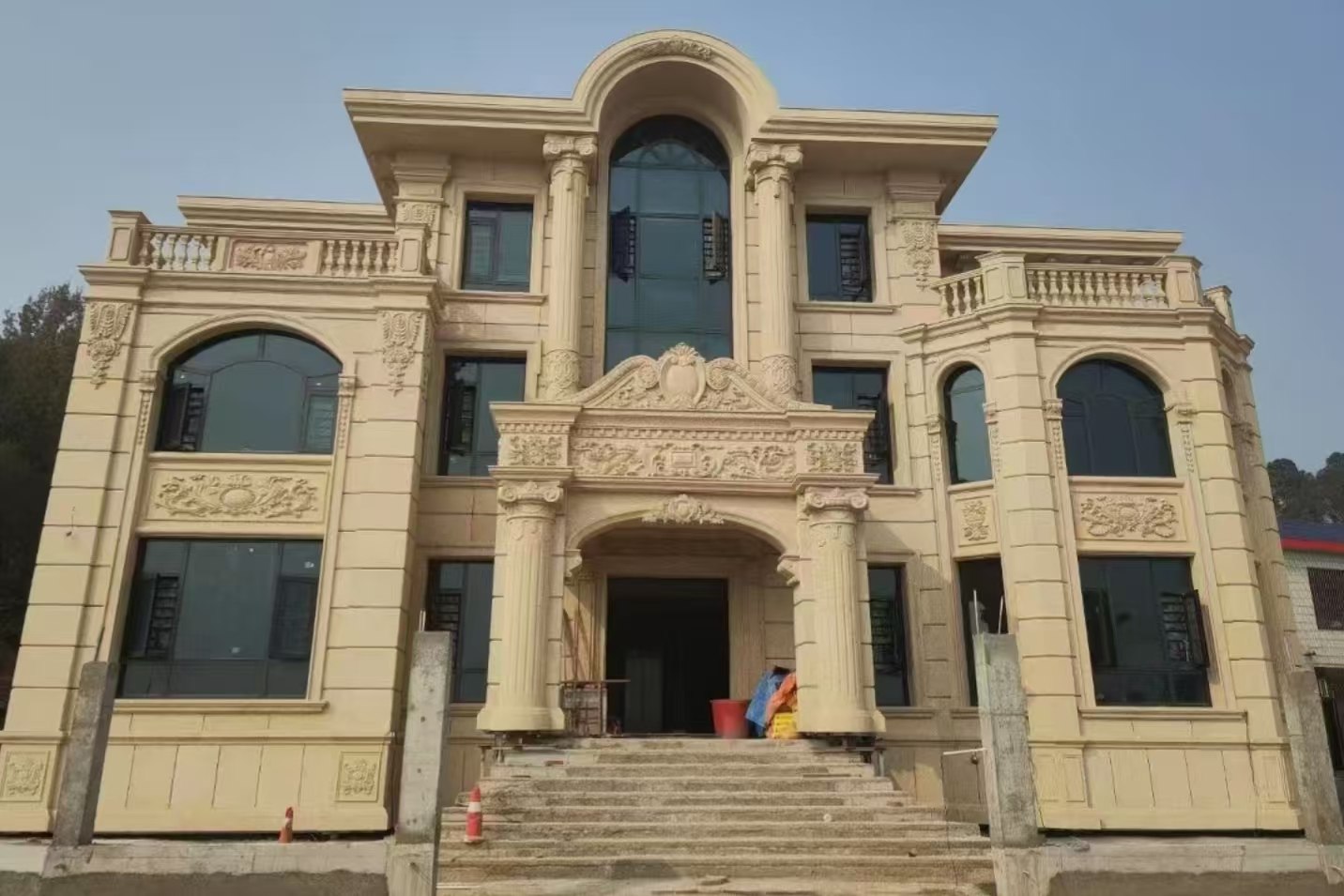 乌海 黄金麻花岗岩别墅外墙干挂