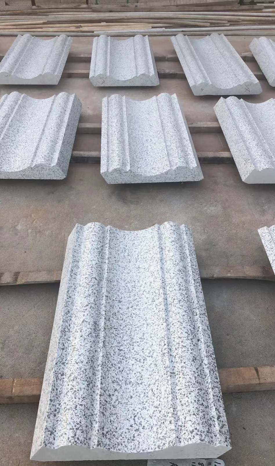 乌海 白麻花岗岩光面别墅线条