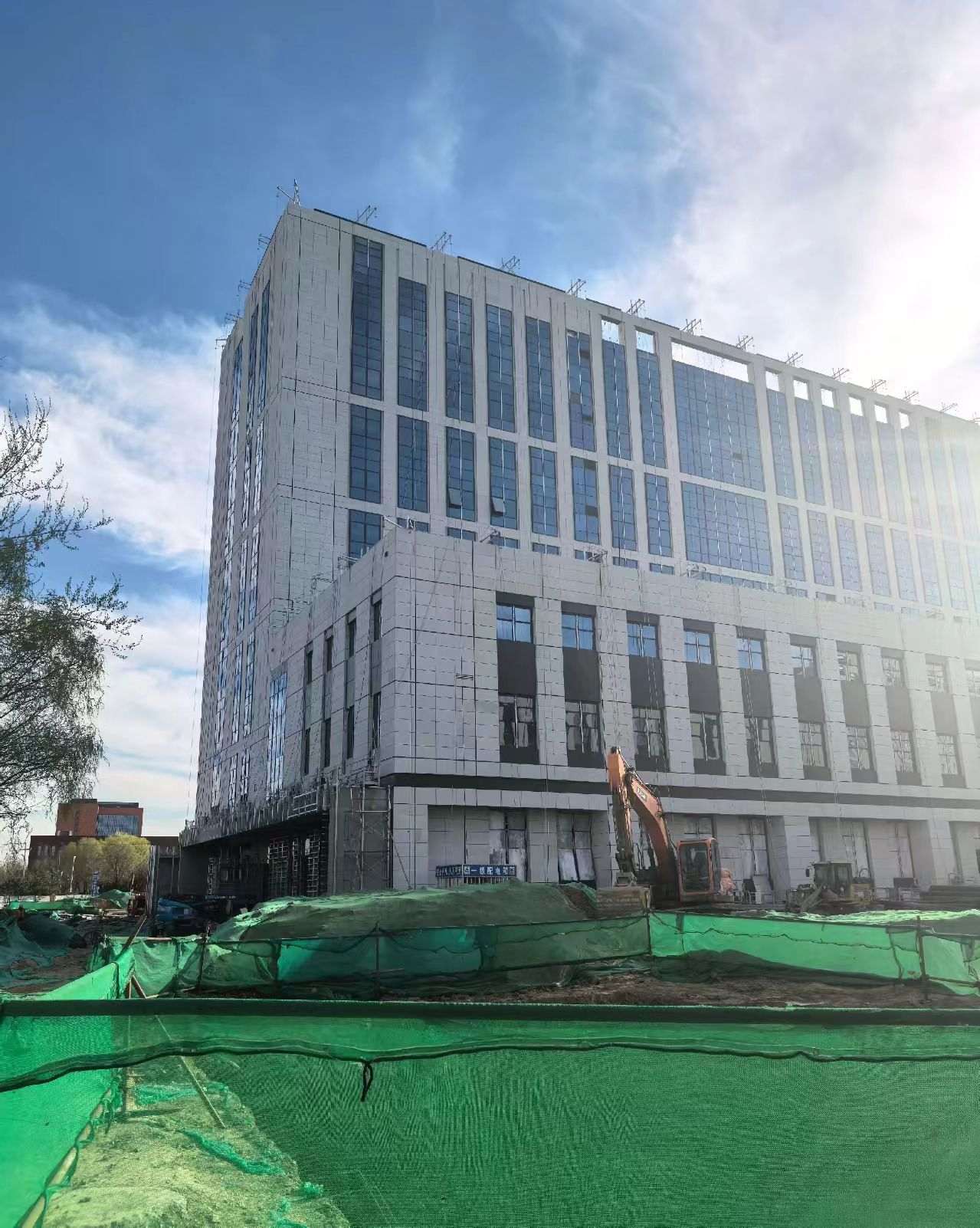 乌海 白麻花岗岩石材外墙干挂