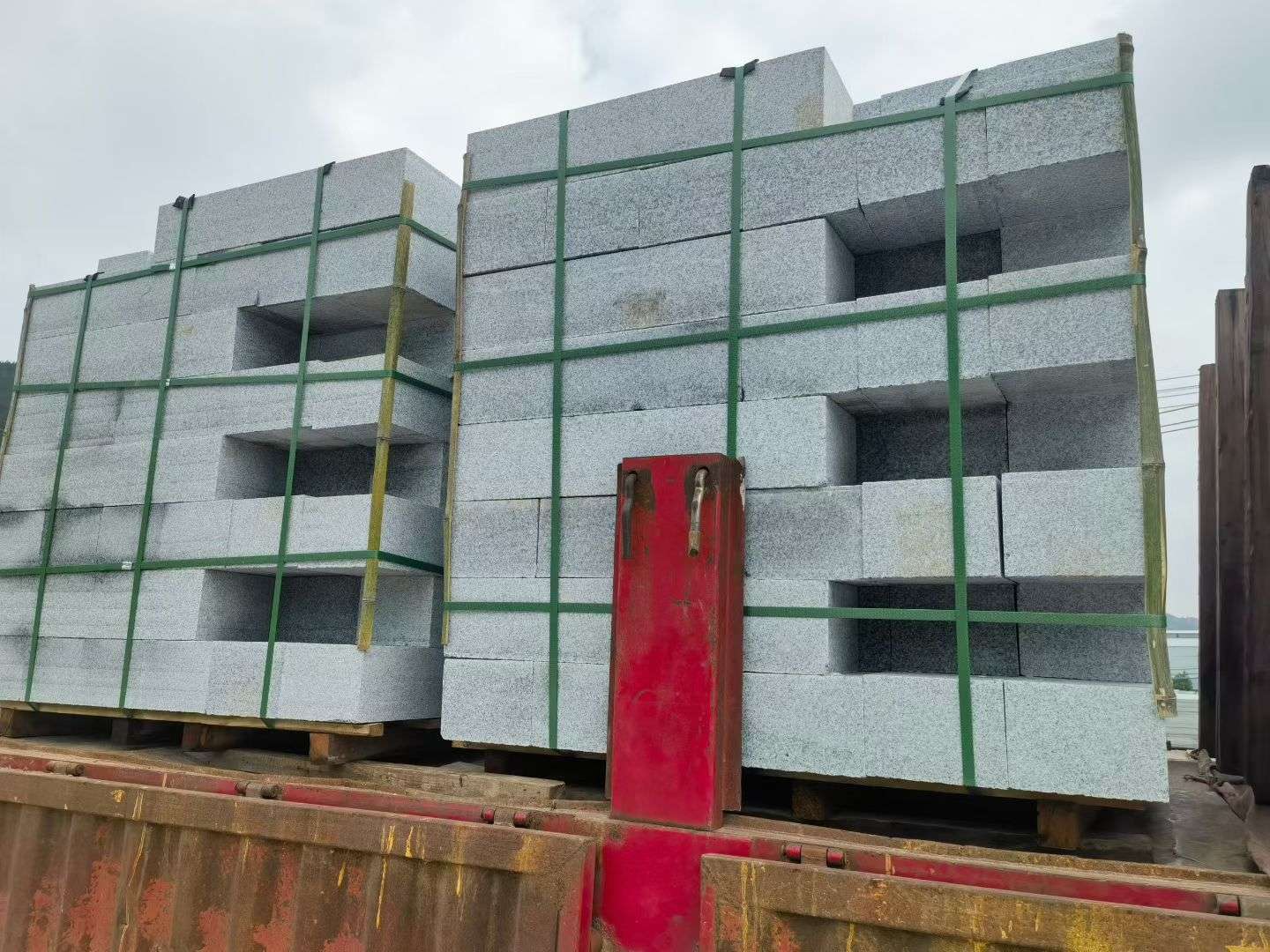 乌海 芝麻白花岗岩路沿石，平石，路侧石，马路牙子，路缘石，立缘石，平缘石等