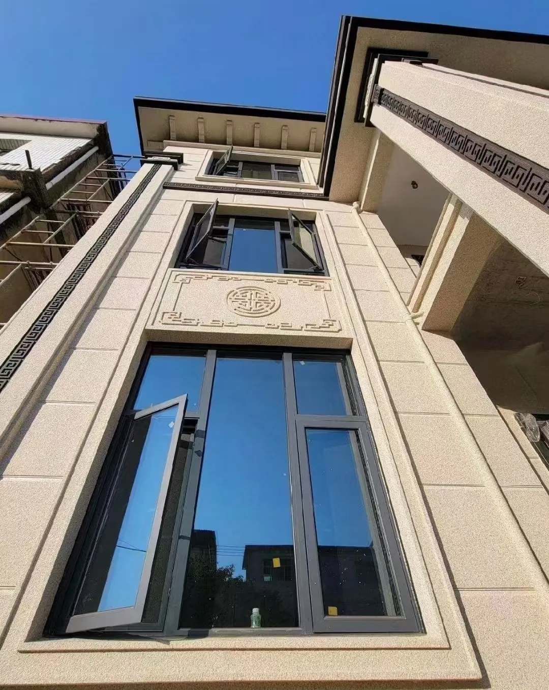 乌海 黄金麻荔枝面别墅外墙干挂效果展示